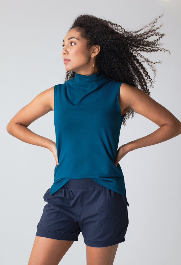 Effortless Sleeveless Top in Peacock with All-Around Shorts in Navy